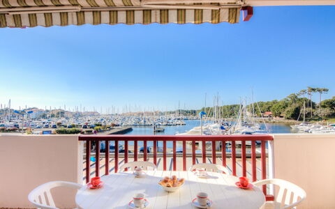 Le Grand Pavois: Sky, Table, Furniture, Property, Photograph, Seaside Resort, Building, Chair, Outdoor Furniture, Interior Design