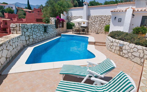 Salto del Monte: Property, Swimming Pool, Azure, House, Building, Real Estate, Villa, Vacation, Apartment, Home