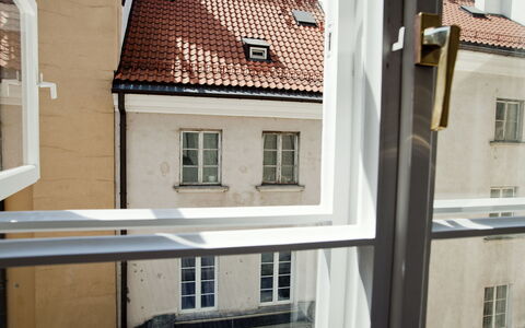 Rynek Starego Miasta: Composite Material, Glass, Metal, Iron, Daylighting, Aluminium, Balcony, Steel