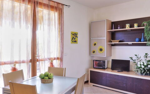 Accommodation:&nbsp;B6 50.4