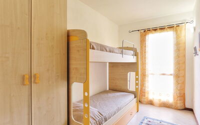 Accommodation:&nbsp;B6 50.4