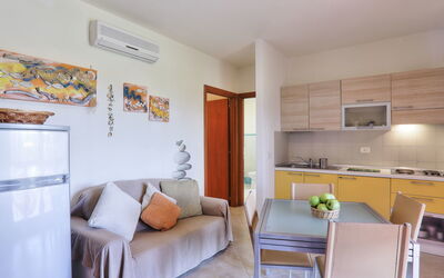 Accommodation:&nbsp;B6 50.4