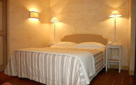 Accommodation:&nbsp;La Romantica