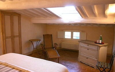 Accommodation:&nbsp;La Romantica
