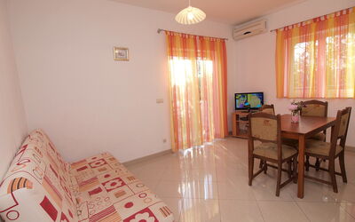 Accommodation:&nbsp;Maslina 401.2