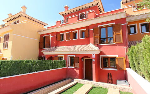 Balcon de Finestrat: Property, House, Building, Home, Real Estate, Mansion, Estate, Architecture, Hacienda, Residential Area