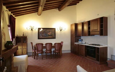 Accommodation:&nbsp;Viola