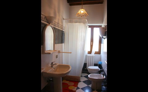 Fattoria le Chianacce: Room, Property, Interior Design, Building, Furniture, House, Architecture, Bathroom, Real Estate, Table