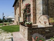 Accommodation:&nbsp;Nappolaio