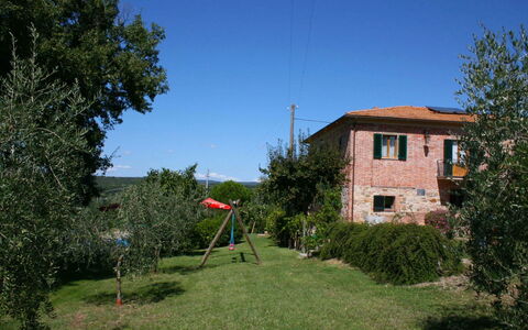 Casa Felice: Plant, Sky, Window, Tree, Land Lot, Vegetation, Slope, Building, House, Grass