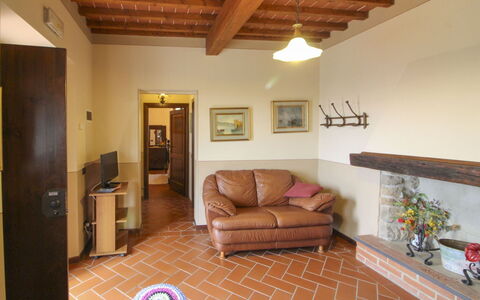 Agriturismo Arcobaleno: Furniture, Interior Design, Flooring, Wall, Floor, Wood, Ceiling, Room, Lighting, Living Room