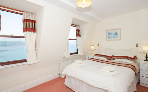 Looe 107: Bedroom, Room, Bed, Furniture, Property, Bed Sheet, Bedding, Bed Frame, Interior Design, Ceiling