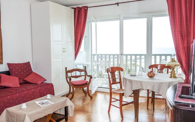 Accommodation:&nbsp;Le Parc de la Jacotte 184.3