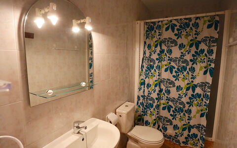 El Rinconcito: Bathroom, Property, Room, Tile, Wall, Plumbing Fixture, Bathroom Sink, Toilet, Interior Design, Bathroom Accessory