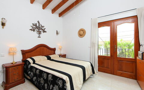 Esperanza: Bedroom, Bed, Room, Furniture, Property, Bed Sheet, Ceiling, Bed Frame, Bedding, Interior Design