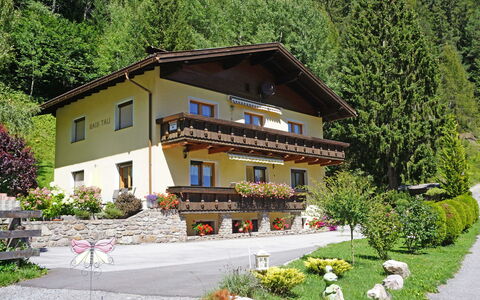 Arlberg: Plant, Building, Property, Window, Tree, House, Urban Design, Natural Landscape, Slope, Leisure