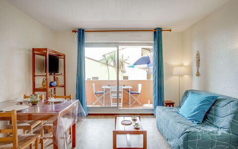 La Dune: Furniture, Blue, Interior Design, Comfort, Wood, Floor, Flooring, House, Building, Table