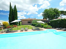 Accommodation:&nbsp;Villastrada 130.3