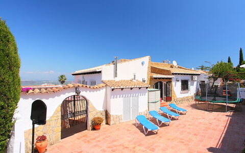Casa Gran Sorolla: Sky, Plant, Building, House, Shade, Tree, Leisure, Landscape, Tints And Shades, Window