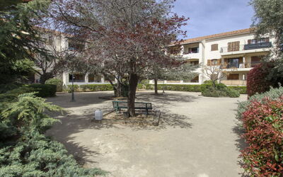 Accommodation:&nbsp;Le Village 460.5
