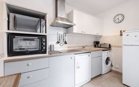 Accommodation:&nbsp;Beau Rivage 170.2
