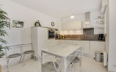 Accommodation:&nbsp;Beau Rivage 170.1