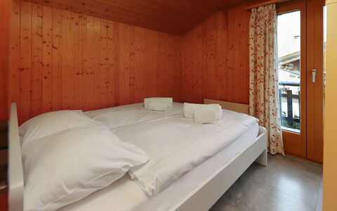 Coucordin: Bedroom, Wood, Bed, Interior Design, Bed Sheet, Floor, Bed Frame, Bedding, Ceiling, Room
