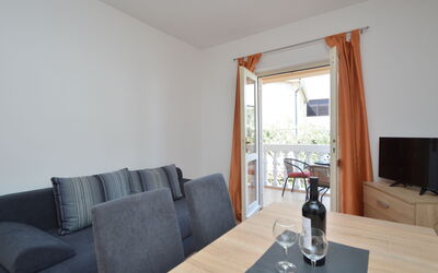 Accommodation:&nbsp;Mladen 116.2