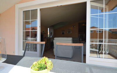 Accommodation:&nbsp;Mladen 116.3