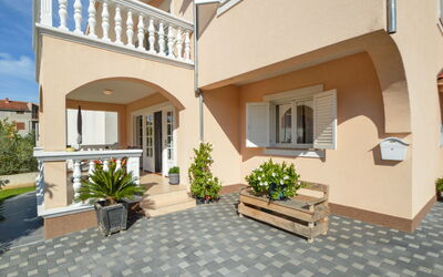 Accommodation:&nbsp;Mladen 116.1