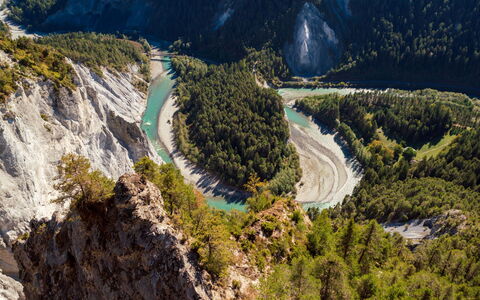 Laax 600: Mountain, Water Resources, Ecoregion, Plant, Natural Landscape, Tree, Highland, Watercourse, Vegetation, Body Of Water