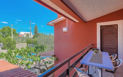 Accommodation:&nbsp;Ulika 102.2