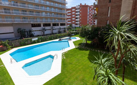 Las Americas: Plant, Building, Window, Swimming Pool, Architecture, Tree, Grass, Urban Design, Body Of Water, Condominium
