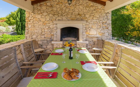 Albina: Plant, Table, Property, Furniture, Building, Chair, Porch, Wood, Interior Design, Outdoor Furniture