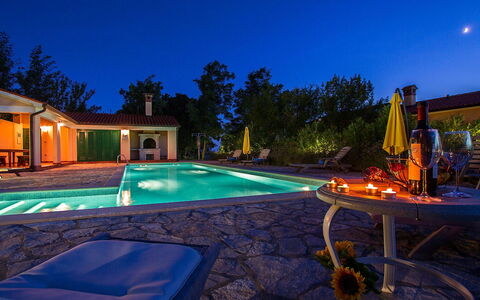 Ana: Swimming Pool, Property, Leisure, Resort, Home, Lighting, Estate, Real Estate, Vacation, House