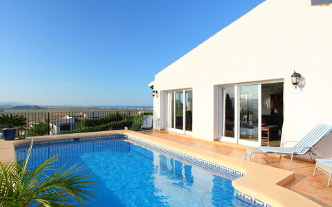 Isabel: Property, House, Swimming Pool, Building, Real Estate, Home, Villa, Architecture, Estate, Resort