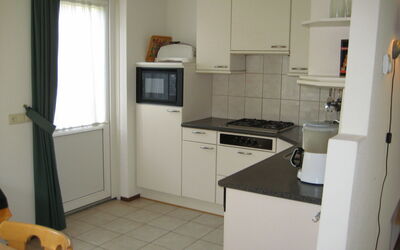 Accommodation:&nbsp;6L 500.5