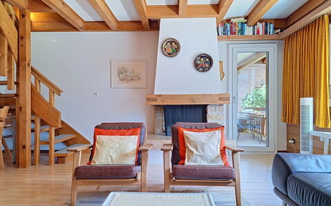 Chalet Almis 5: Furniture, Interior Design, Flooring, Floor, Wood, Ceiling, Room, Chair, Living Room, Wood Flooring