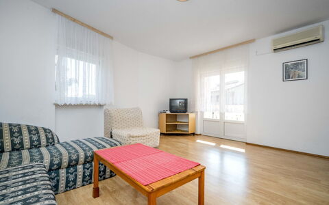 Accommodation:&nbsp;Hilde Red 101.3