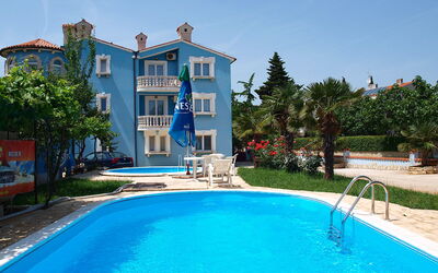 Accommodation:&nbsp;Hilde Red 101.6