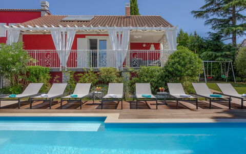 Villa Puntizela: Property, House, Swimming Pool, Building, Real Estate, Home, Villa, Resort, Residential Area, Estate