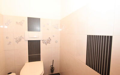Accommodation:&nbsp;Heidi 240.3