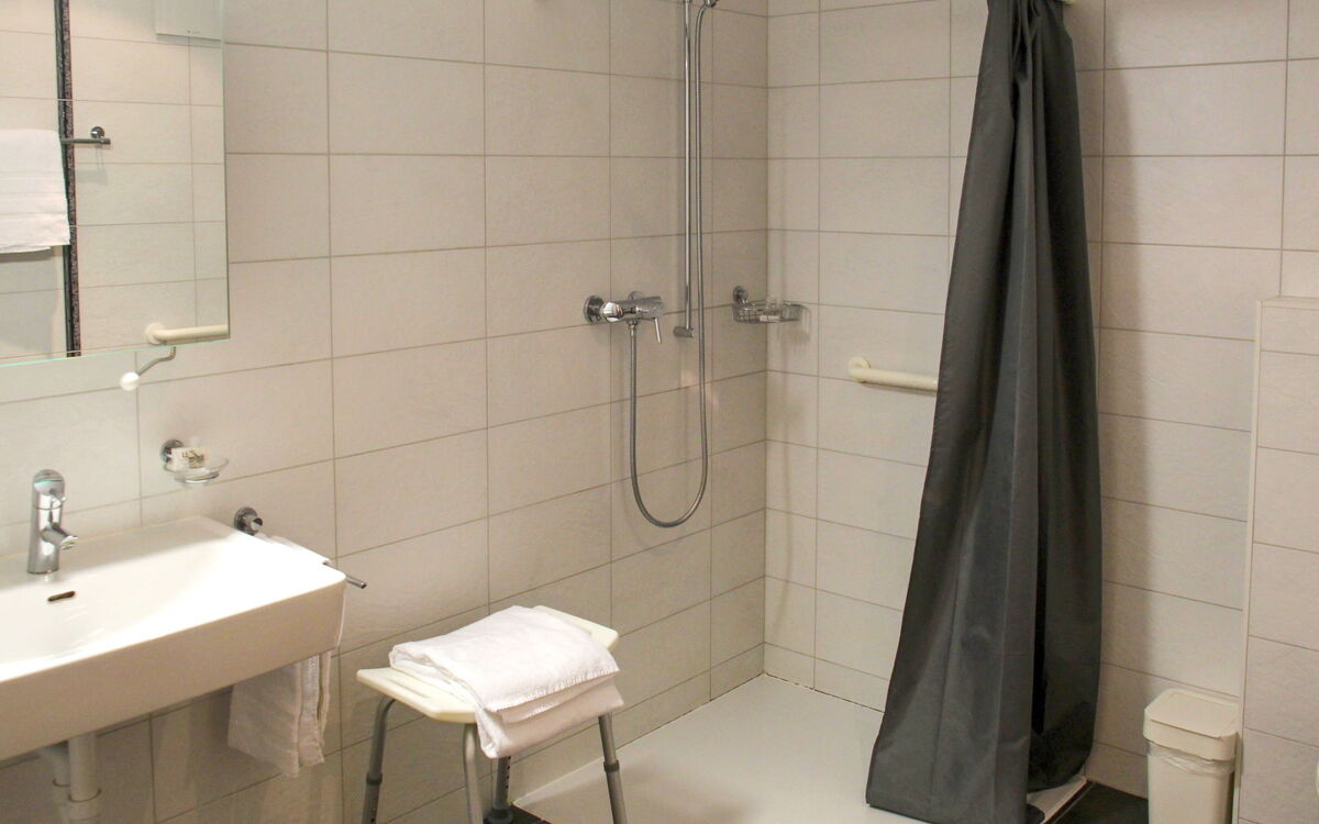 Accommodation:&nbsp;Andromède 6 400.11