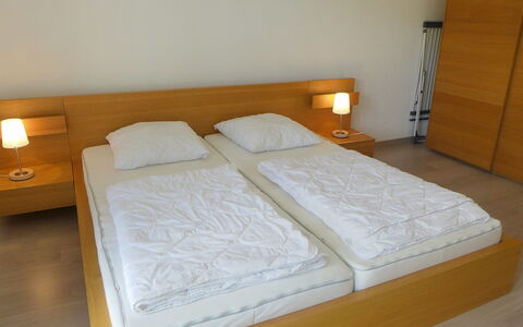 Moléson-Sur-Gruyères 400: Bed, Bedroom, Furniture, Mattress, Room, Bed Frame, Property, Bed Sheet, Bedding, Mattress Pad