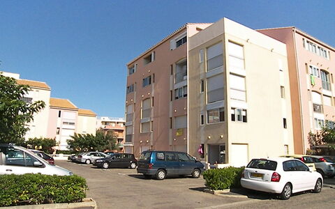 Le Méditerranée: Car, Building, Sky, Plant, Vehicle, Wheel, Window, Urban Design