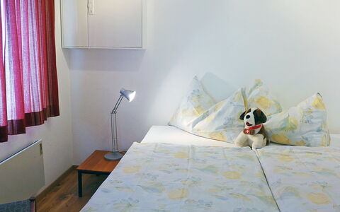 Crap Milan: Room, Bedroom, Bed, Property, Interior Design, Furniture, Wall, Bed Sheet, Floor, Textile