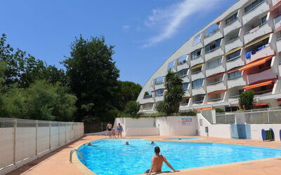 La Grande Motte 222: Water, Sky, Property, Building, Cloud, Window, Swimming Pool, Azure, Plant, Leisure