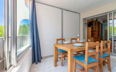 Accommodation:&nbsp;Du Parc Ii 222.2