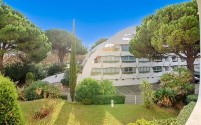 Accommodation:&nbsp;Du Parc Ii 222.9