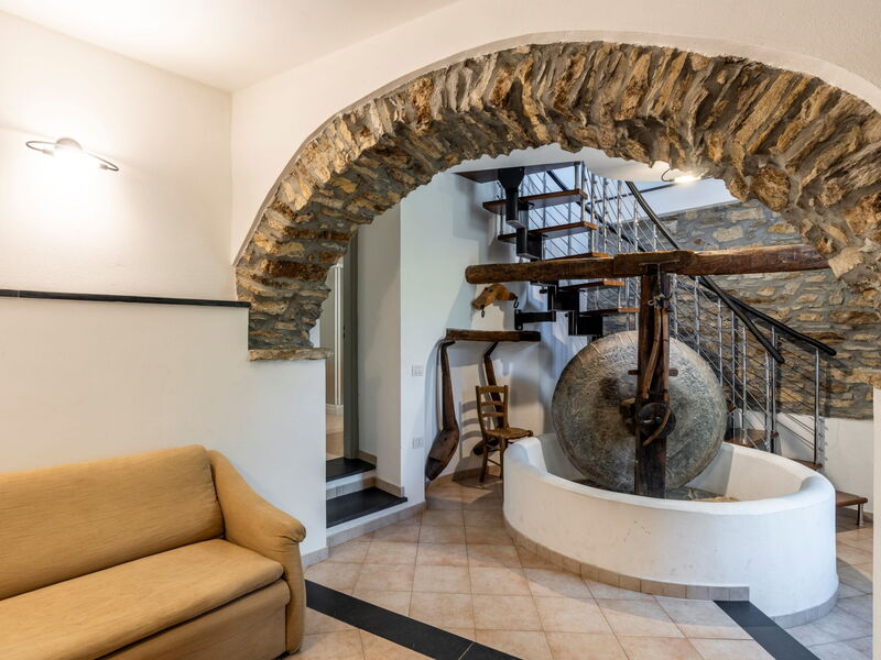 Accommodation:&nbsp;Frantoio 400.2